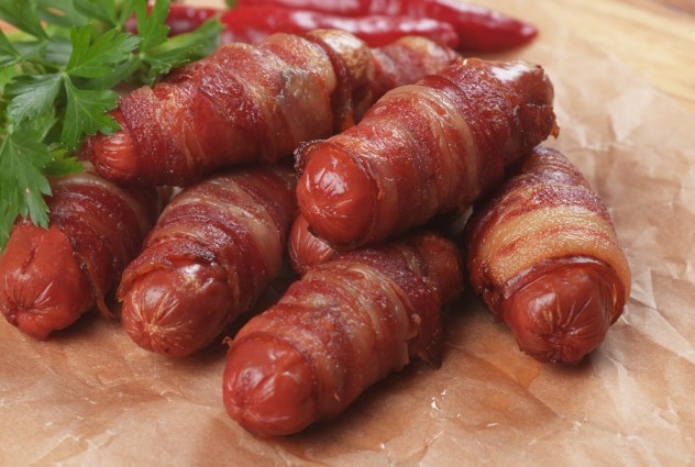Pigs Blankets Cropped Lrg 900px w